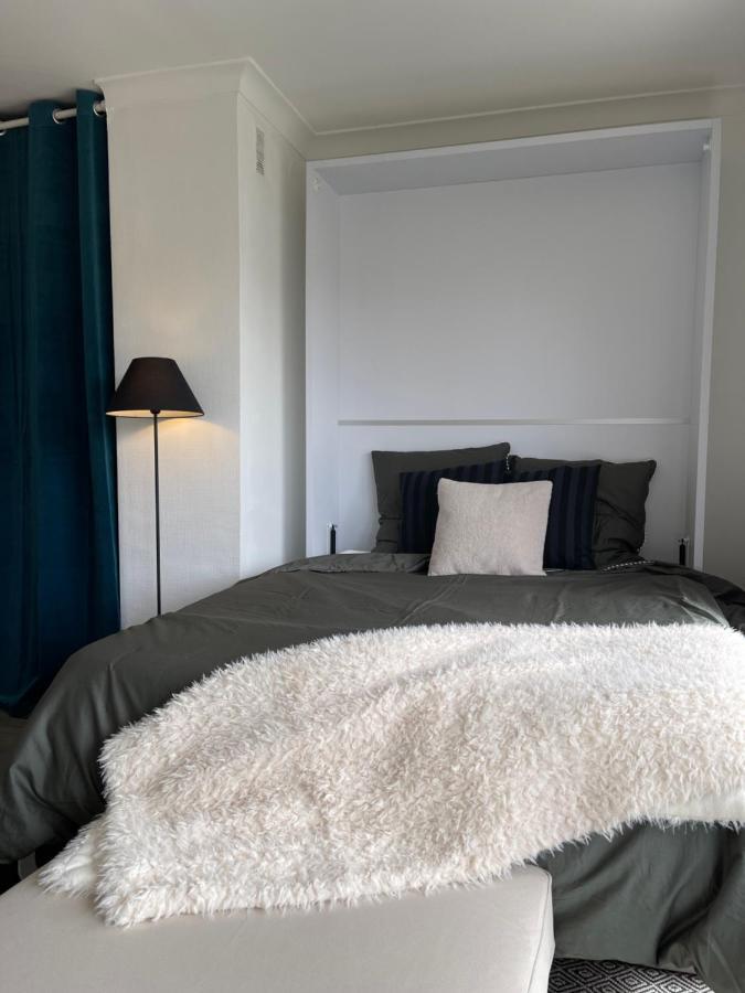 Cozy Studio On The Beach อองทีบส์ ภายนอก รูปภาพ